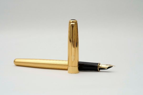 Parker-Sonnet-Premier-Gold-Cascade-2.jpg
