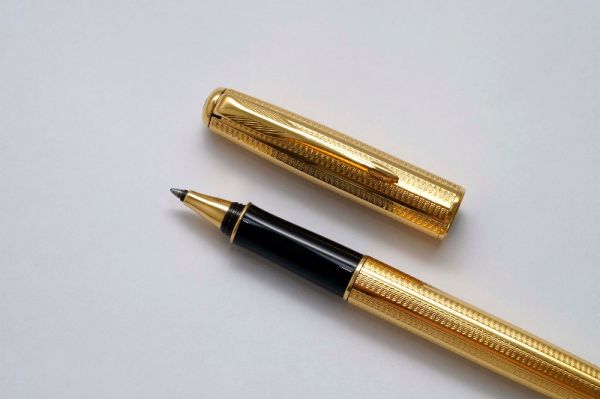 Parker-Sonnet-Premier-Gold-Cascade-5.jpg