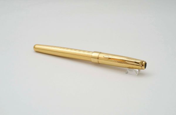 Parker-Sonnet-Premier-Gold-Cascade-7.jpg