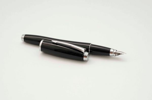 Parker-Urban-Lacquer-Black-3.jpg