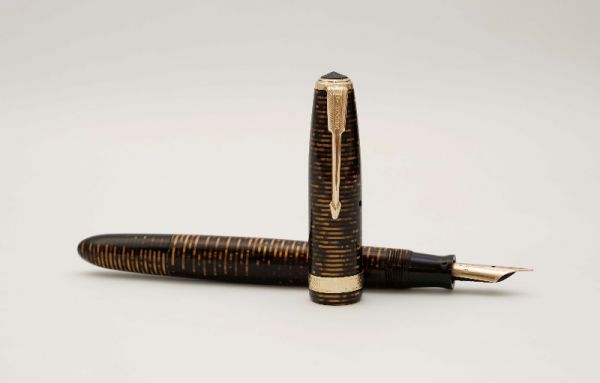 Parker-Vacumatic-Golden-Brown-Pearl-2.jpg