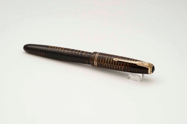 Parker-Vacumatic-Golden-Pearl-Celluloid-7.jpg