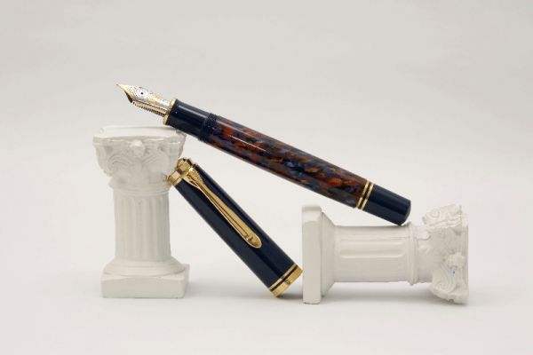 Pelikan-M800-Stone-Garden-Special-Edition-2.jpg