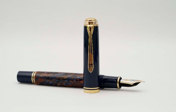 Pelikan-M800-Stone-Garden-Special-Edition-4.jpg