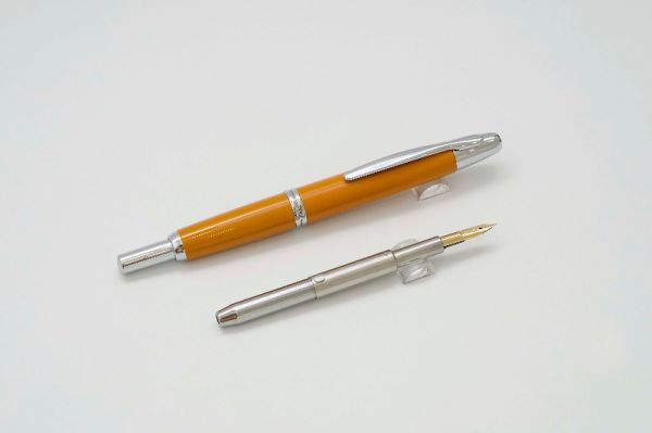 Pilot-Capless-Deep-Yellow-Rhodium-3.jpg