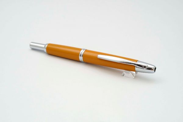 Pilot-Capless-Deep-Yellow-Rhodium-8.jpg