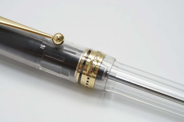 Pilot-Custom-823-Demonstrator-Crystal-Transparent-4.jpg