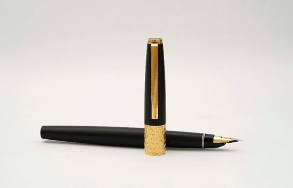 Pilot-Custom-Grandee-22K-AGM-2.jpg