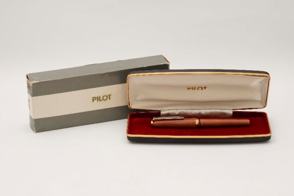 Pilot-Custom-Kaede-Maple-Wood-3.jpg