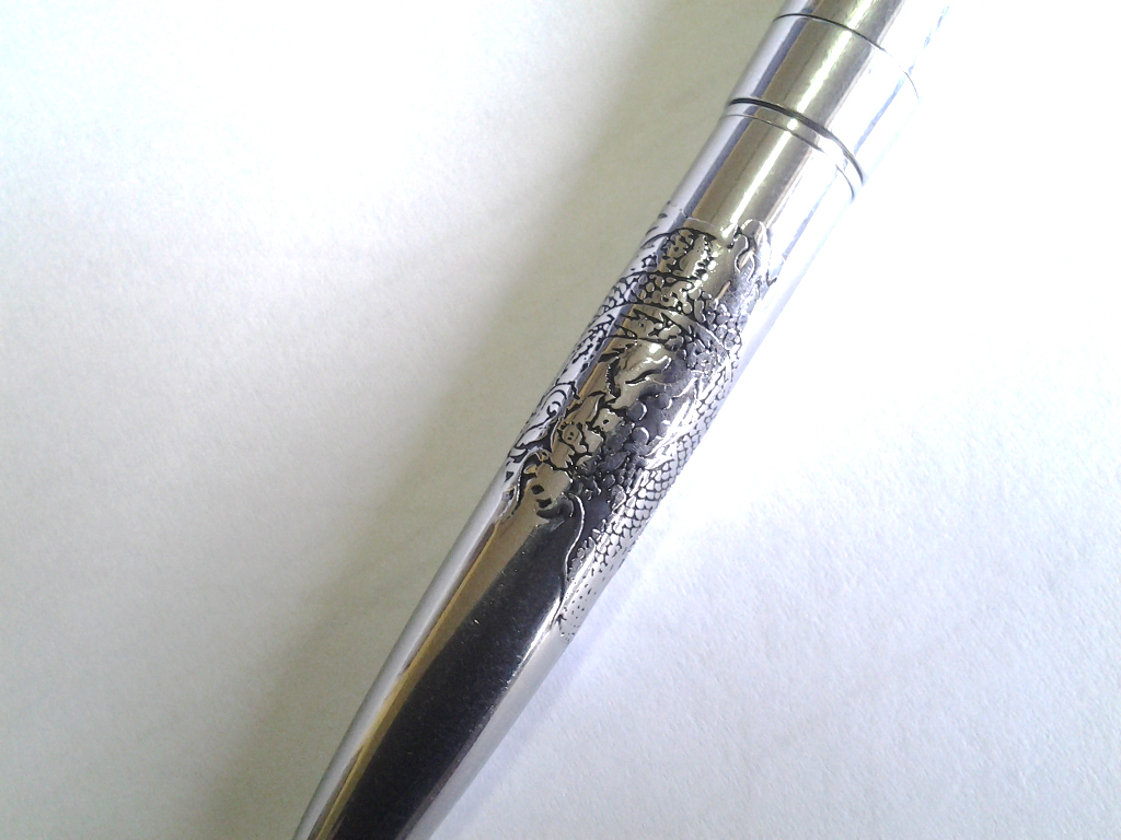 Pilot Custom Silver Dragon Fountain pen (6).jpg