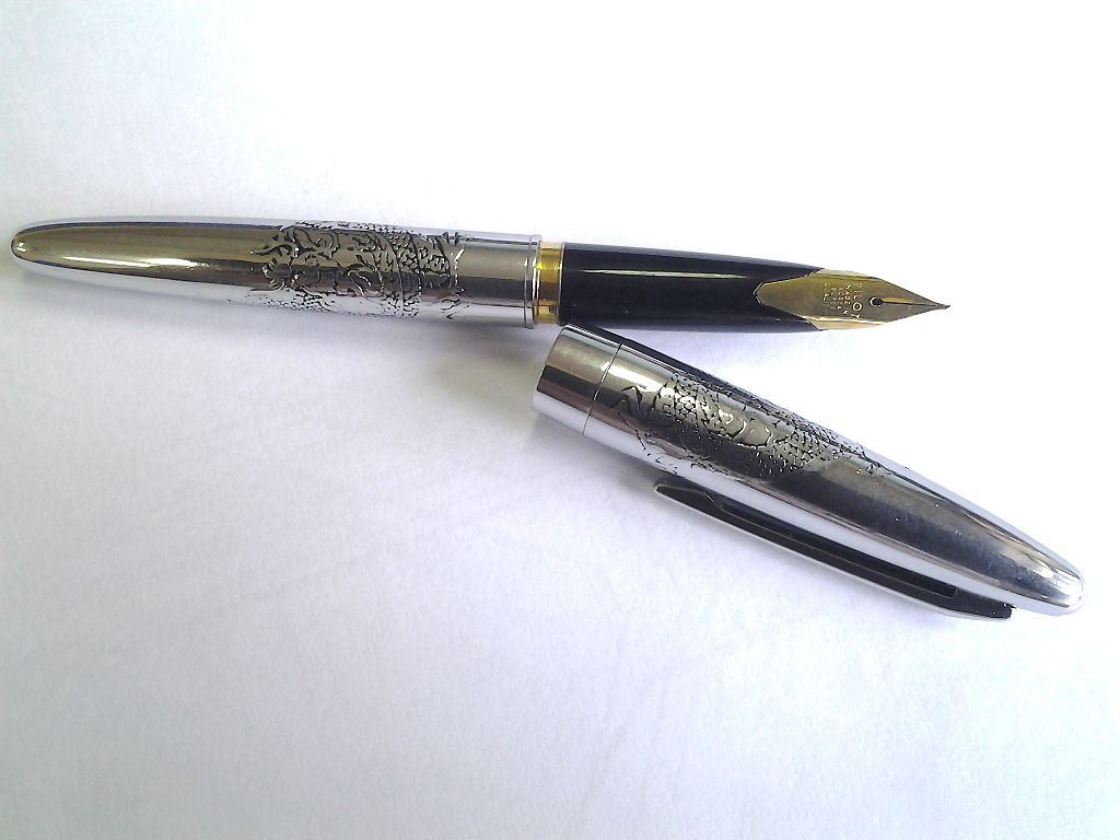 Pilot Custom Silver Dragon Fountain pen (8).jpg