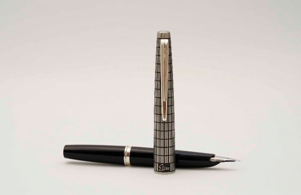 Pilot-Elite-Pocket-Crosshatch-2.jpg