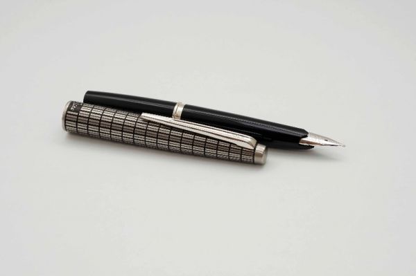 Pilot-Elite-Pocket-Crosshatch-3.jpg