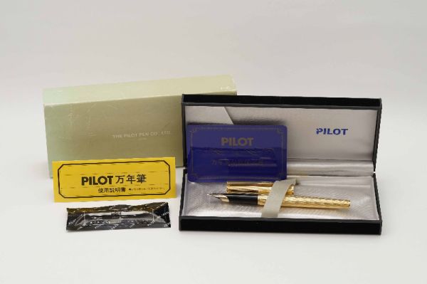 Pilot-Grandee-22K-Gold-Plated-2.jpg
