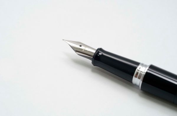 Pilot-Namiki-Cocoon-Matte-Black-5.jpg