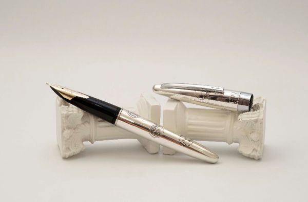 Pilot-Namiki-Custom-Kamon-Sterling-Silver-1.jpg