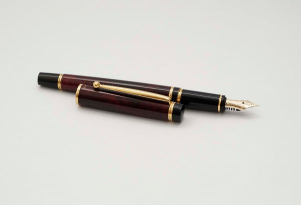 Pilot-Namiki-Grance-Lacquered-Brass-3.jpg