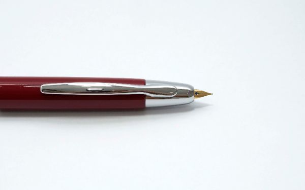 Pilot_Capless_Burgundy_Red_5.jpg