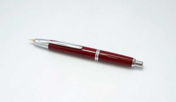 Pilot_Capless_Burgundy_Red_6.jpg