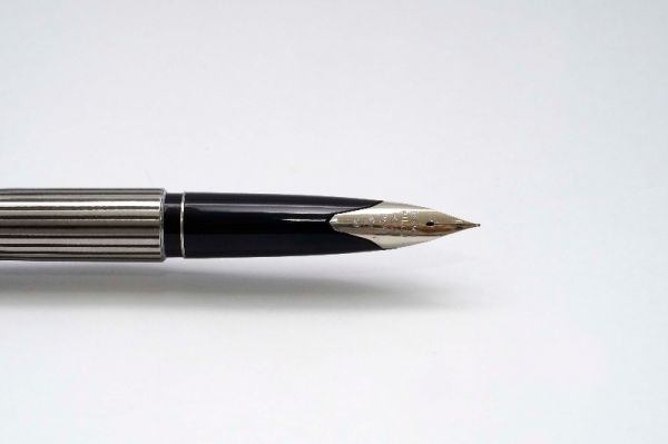 Pilot_Custom_Black_Stripe_Stainless_Steel_5.jpg