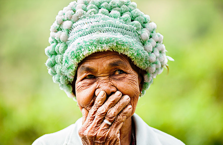 portrait-photography-hidden-smiles-vietnam-rehahn-4.jpg