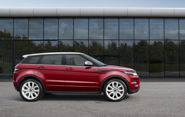 range-rover-evoque-sw1-heading-to-paris-motor-show-photo-gallery_2-600x380.jpg