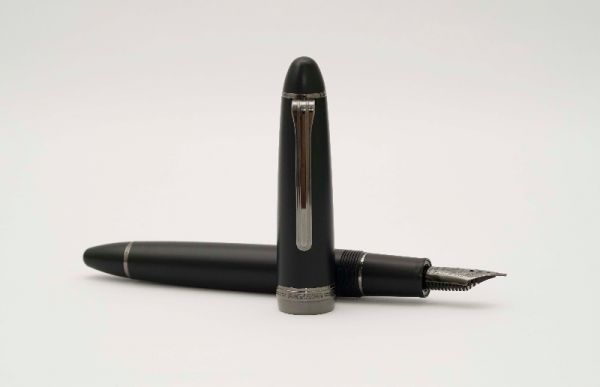 Sailor-1911-Large-Nagasawa-Edition-Matte-Black-3.jpg