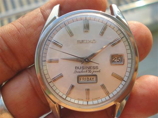 Seiko Business diashock 35jewells.jpg