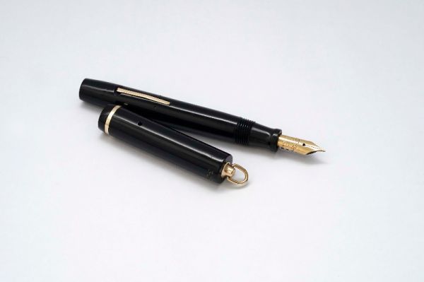 Sheaffer-3-25-Petite-Short-Lever-Fill-5.jpg