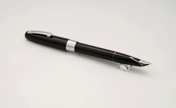 Sheaffer-330-Quasi-Imperial-Black-6.jpg