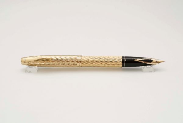 Sheaffer-Imperial-835-Marquetry-Gold-Plated-9.jpg