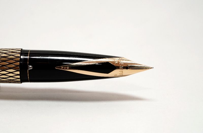 Sheaffer-Imperial-Sovereign-14KT-Gold-Filled-Diamond-Guillochè-d.jpg