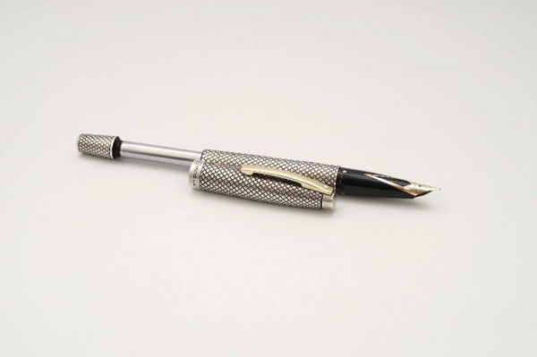 Sheaffer-Imperial-Touchdown-Diamond-Mesh-Sterling-Silver-6.jpg