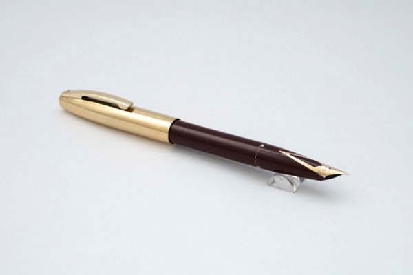 Sheaffer-Imperial-VIII-Touchdown-Burgundy-Gold-Filled-Cap-5.jpg