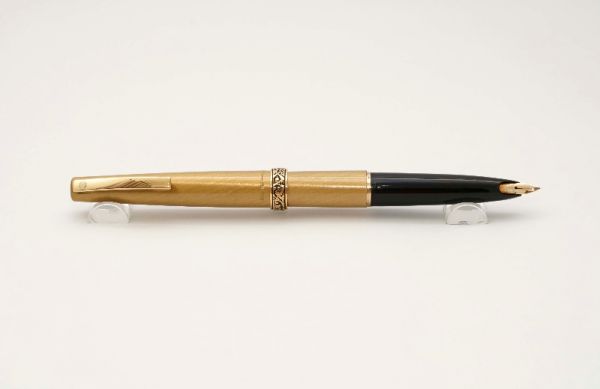 Sheaffer-Lady-630-Brushed-Gold-8.jpg