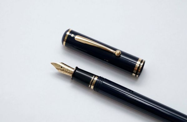 Sheaffer-Levenger-Connaisseur-Blue-3.jpg