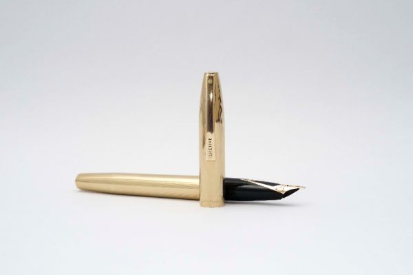 Sheaffer-Lifetime-3000-Gold-Plated-2.jpg