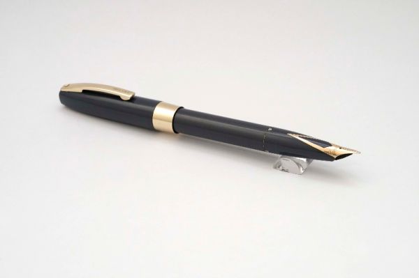Sheaffer-Lifetime-Imperial-IV-Touchdown-Grey-7.jpg