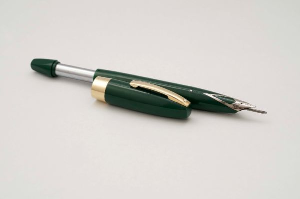 Sheaffer-PFM-I-Green-Gold-4.jpg