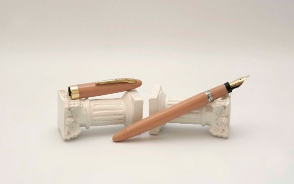 Sheaffer-Snorkel-Pink-1.jpg