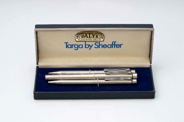 Sheaffer-Targa-1001-Stainless-Steel-2.jpg