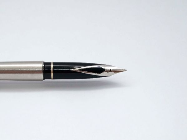 Sheaffer-Targa-1001-Stainless-Steel-5.jpg