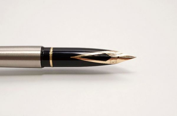 Sheaffer-Targa-1001-XG-Brushed-Stainless-5.jpg