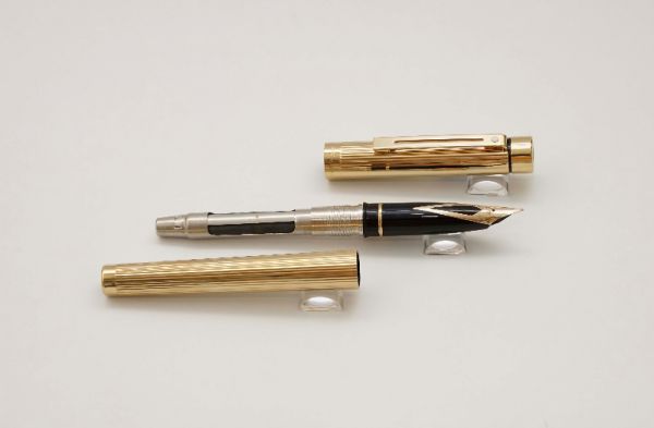 Sheaffer-Targa-1005-Gold-Electroplated-5.jpg