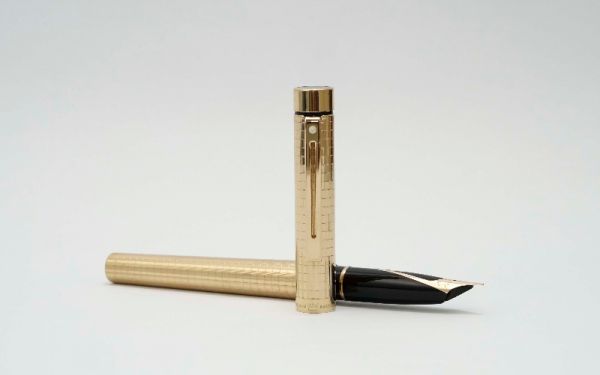 Sheaffer-Targa-1007-Chequered-Gold-Plated-2.jpg
