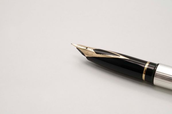 Sheaffer-Targa-1024-Sterling-Silver-7.jpg