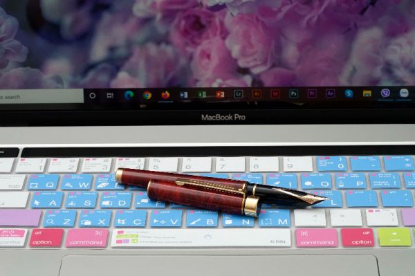 Sheaffer-Targa-1034-Red-Ronce-Lacquer-1.jpg
