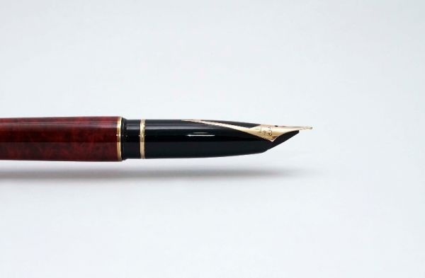 Sheaffer-Targa-1034-Red-Ronce-Lacquer-5.jpg