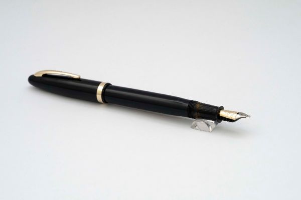 Sheaffer-Touchdown-Admiral-Black-Celluloid-7.jpg