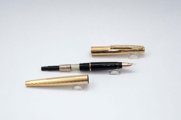 Sheaffer-Triumph-727S-12K-Gold-Filled-3.jpg